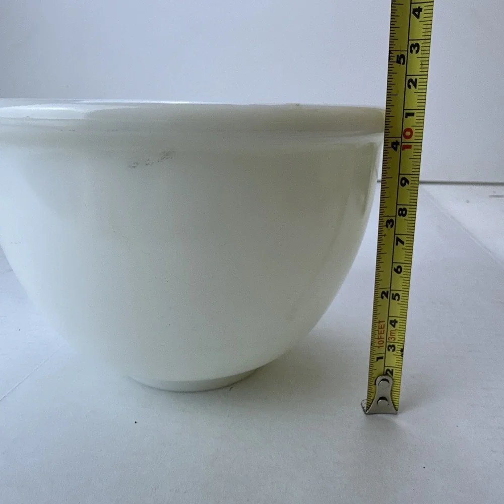 Lot 2 Vintage Milk Glass Mixing Bowls, One with Spout One with Handles Unmarked